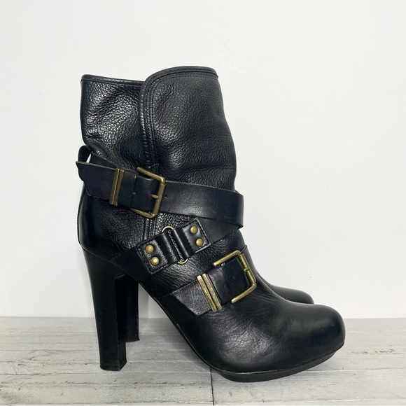 DKNYC Sandra Black Leather Strappy Buckle High Heel Slip On Boots - Picture 1 of 11